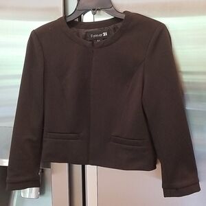 💕FOREVER 21💕 Cropped Black Blazer